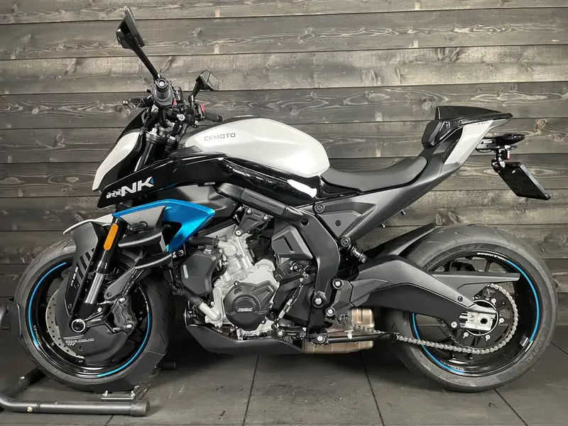 CFMOTO 675 NK - foto 8