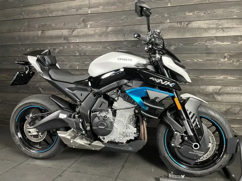 CFMOTO 675 NK - foto 3
