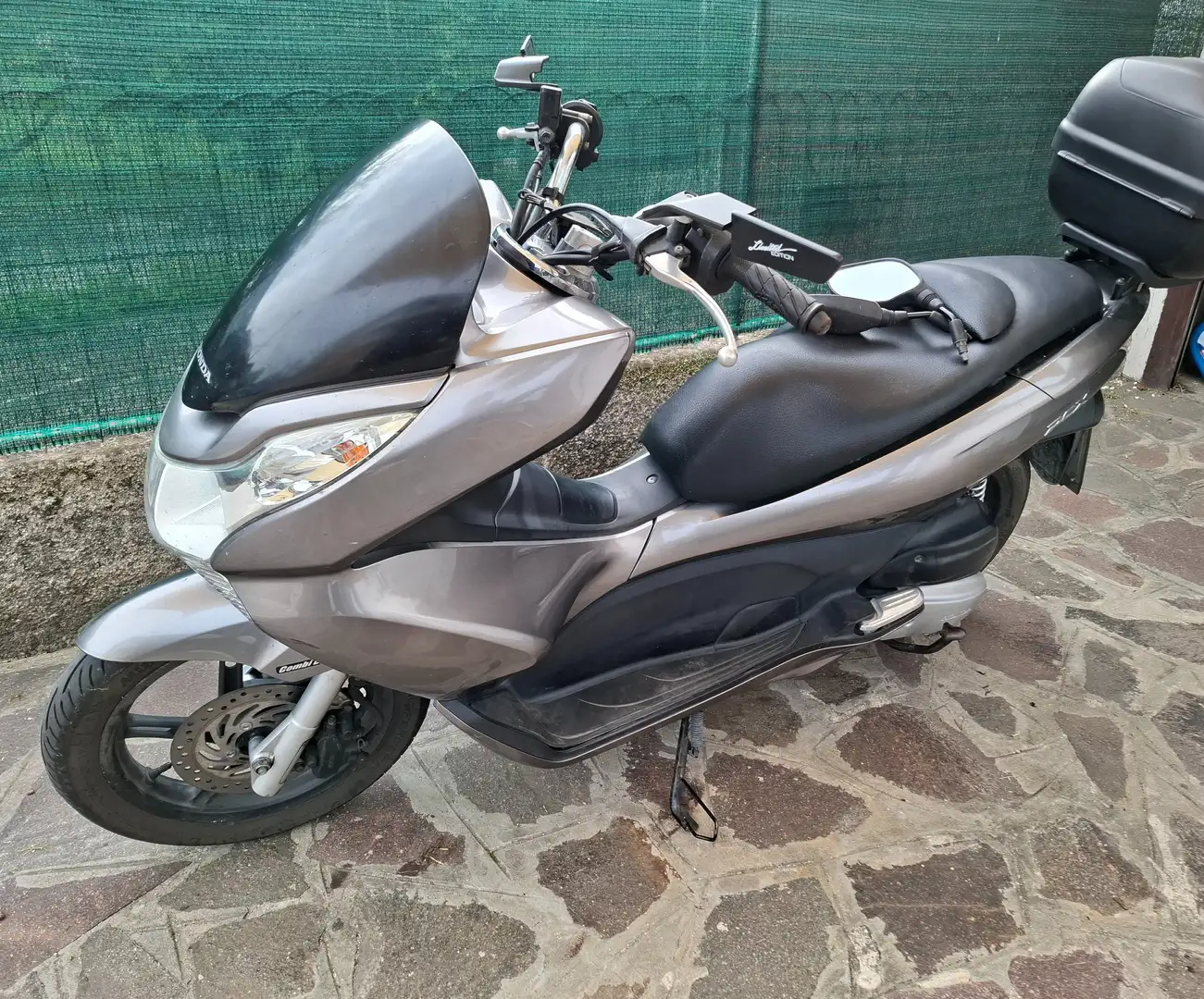 Honda PCX 125 Light Gris - 1