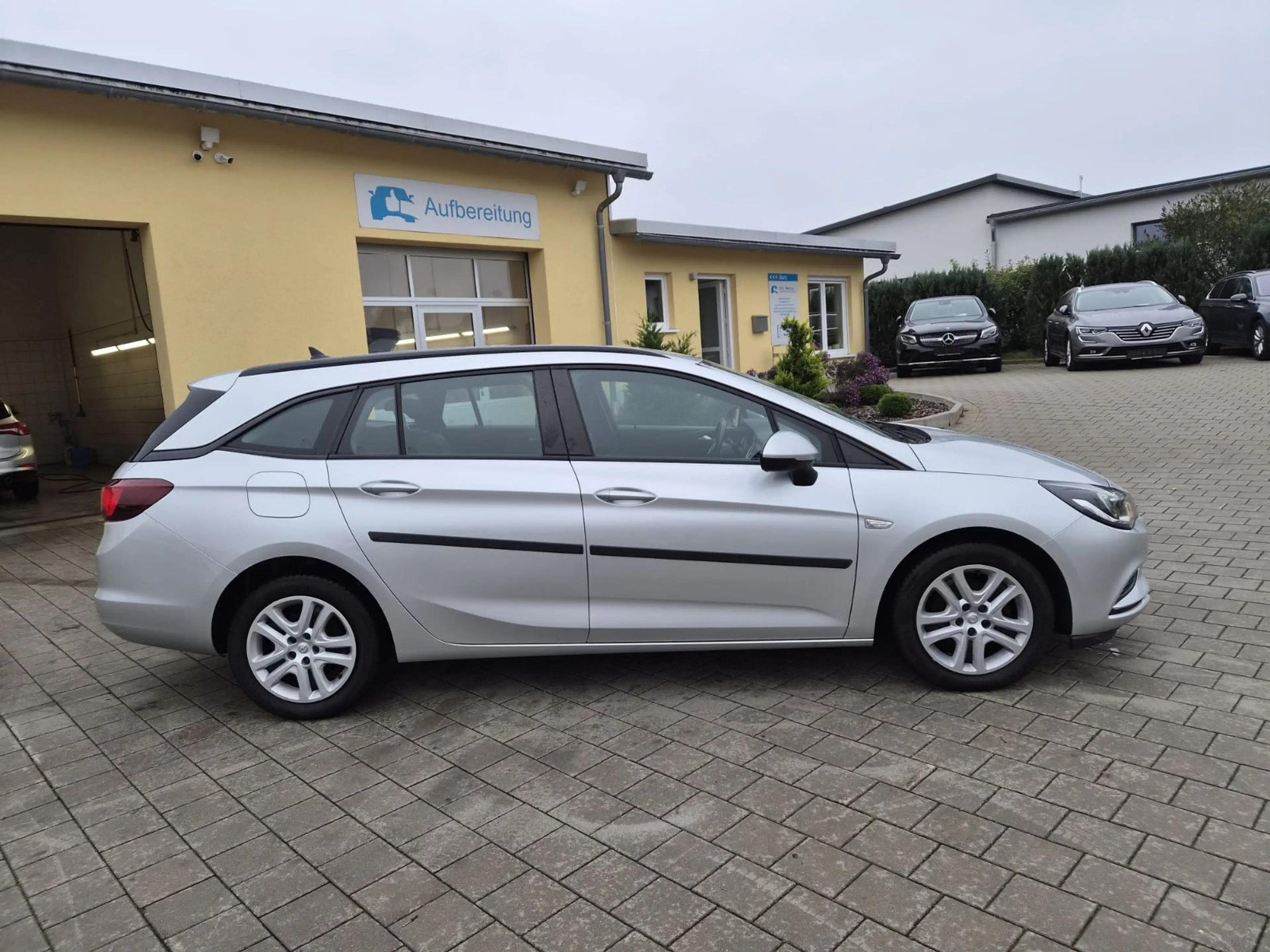 Opel Astra K SportsTourer Edition 1,6 CDTI*1 Hand*AHK — photo 5