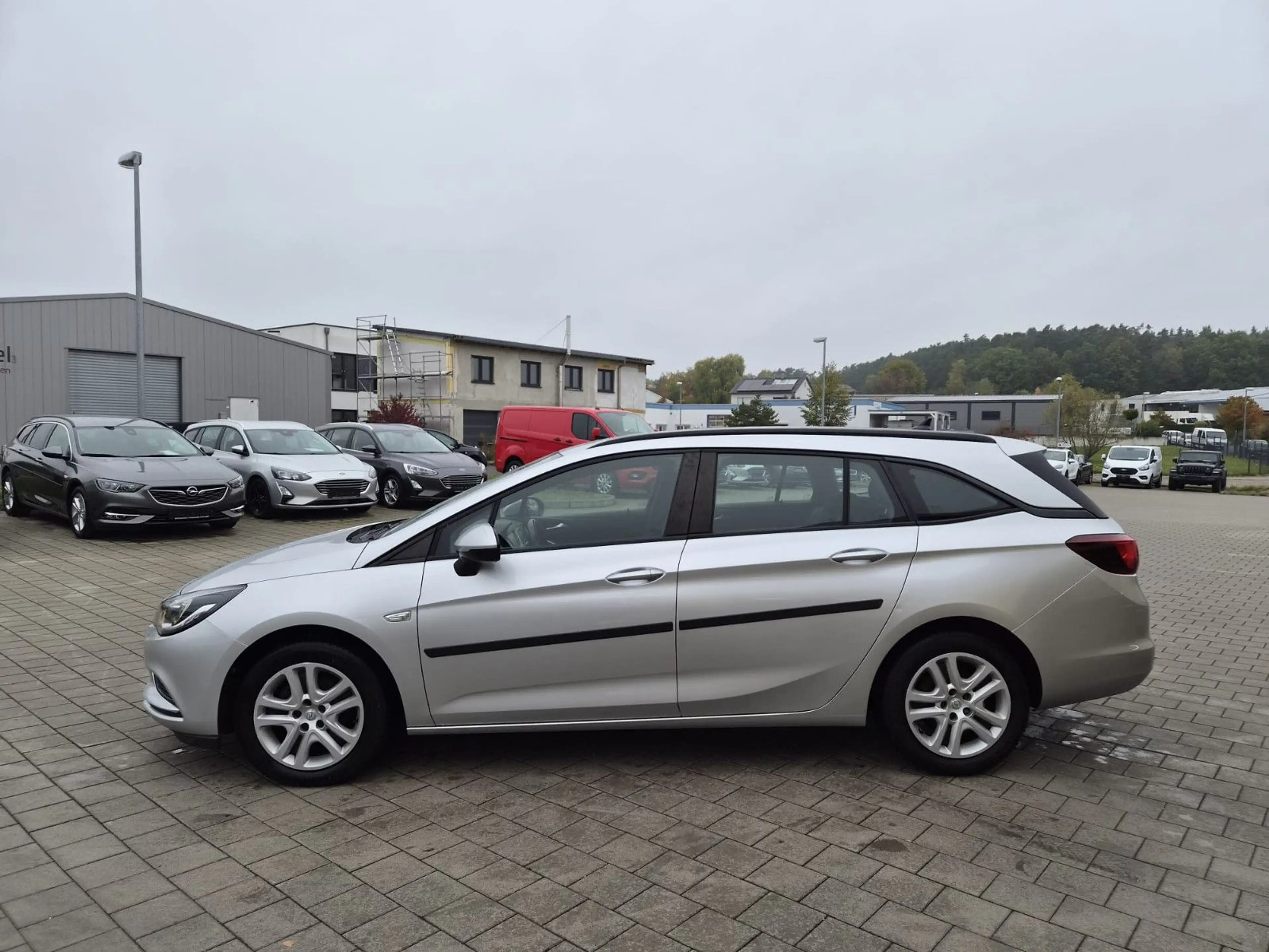 Opel Astra K SportsTourer Edition 1,6 CDTI*1 Hand*AHK — photo 4