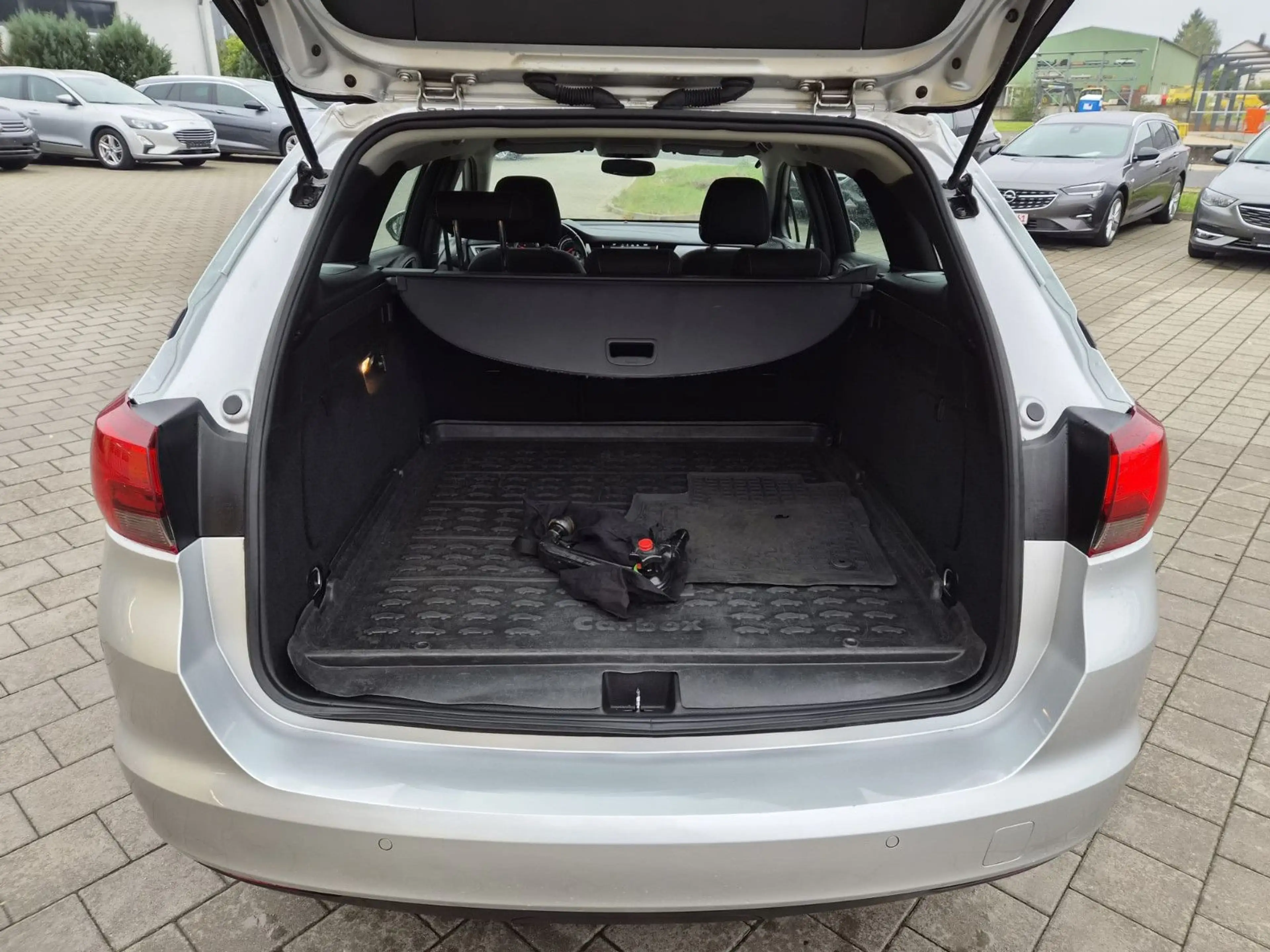 Opel Astra K SportsTourer Edition 1,6 CDTI*1 Hand*AHK — photo 24