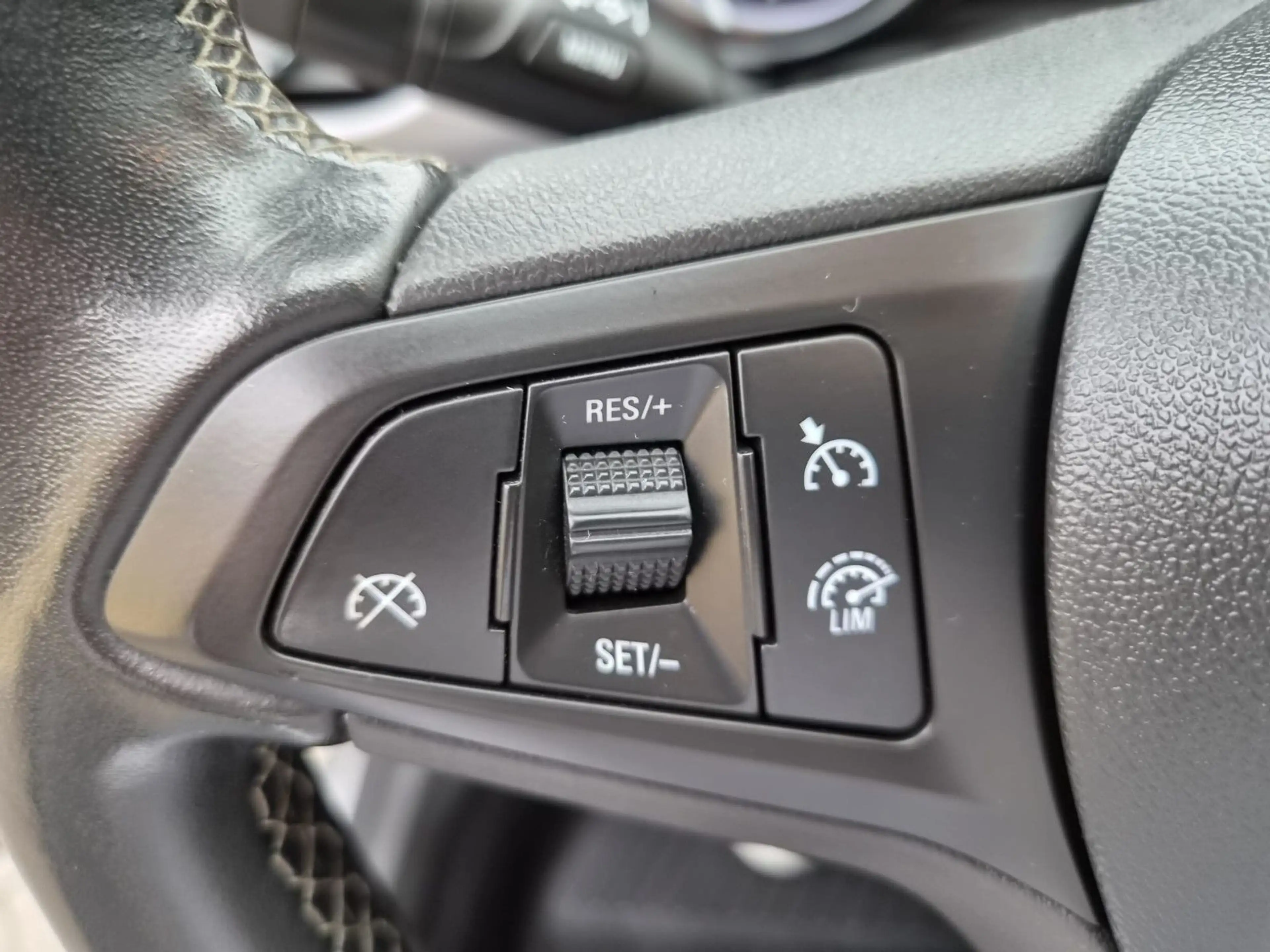 Opel Astra K SportsTourer Edition 1,6 CDTI*1 Hand*AHK — photo 17