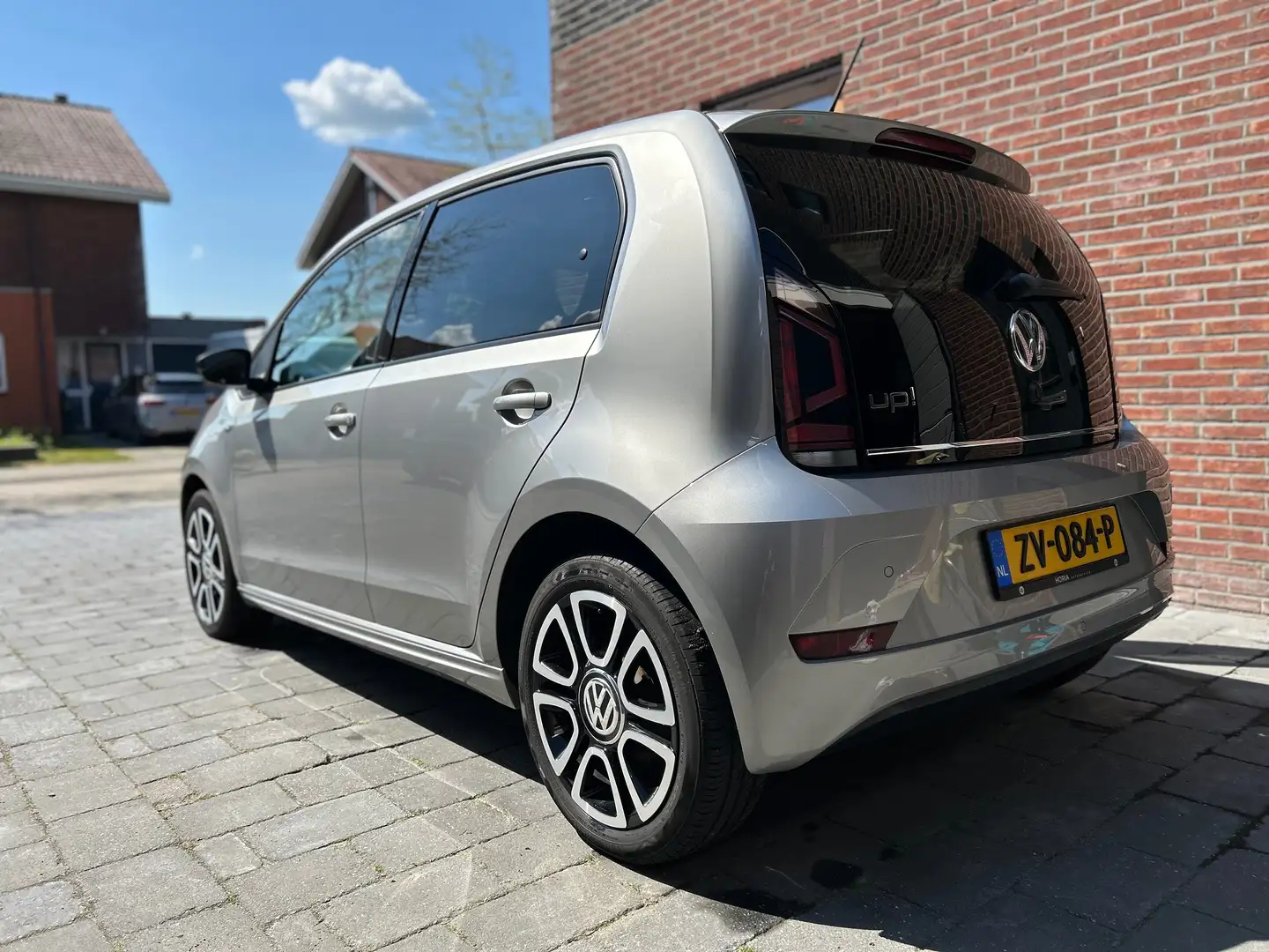 Volkswagen up! R line Grigio - 1