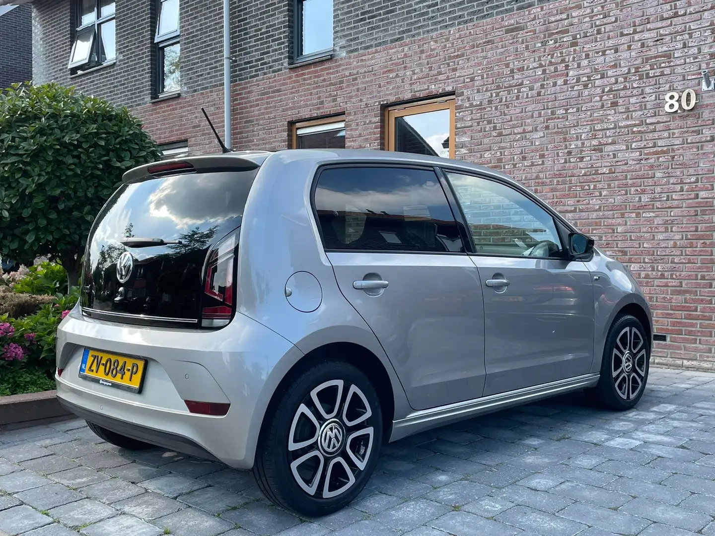 Volkswagen up! R line Grigio - 2
