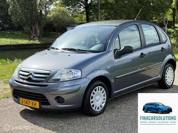 1.1i First|5-Deurs|Airco|