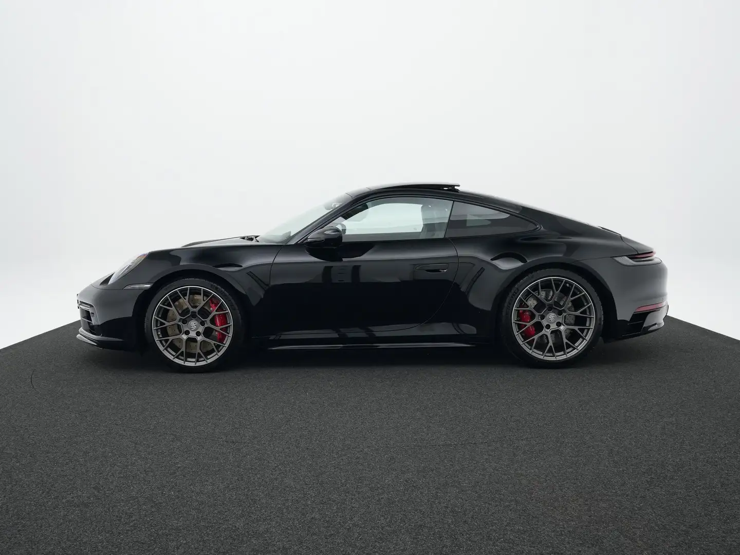 Porsche 992 Carrera 4 GTS Noir - 2