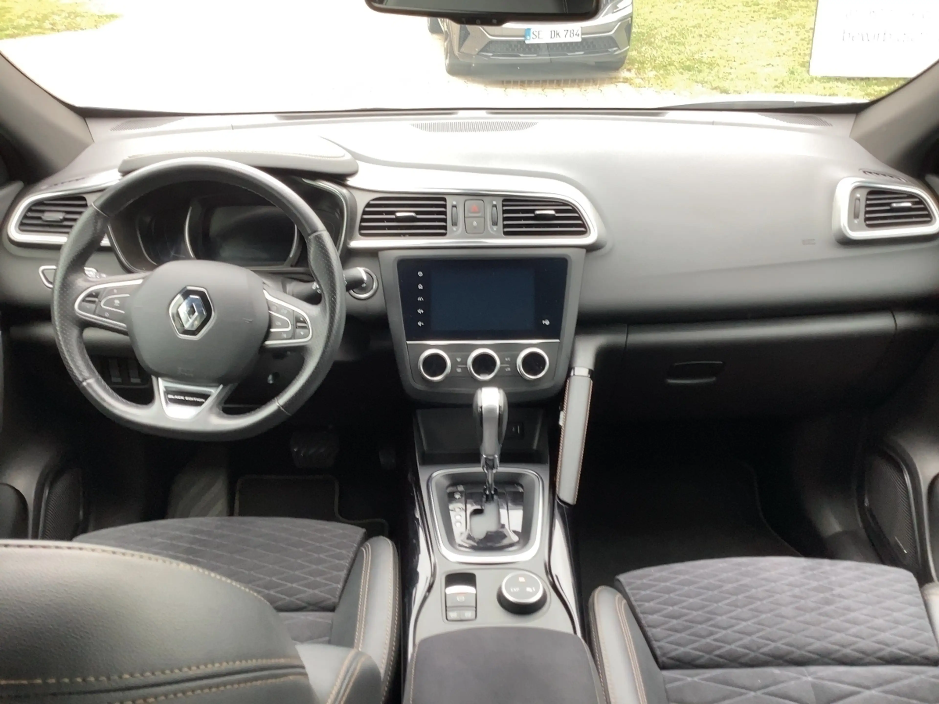 Renault Kadjar TCe 140 EDC Black Edition — photo 8