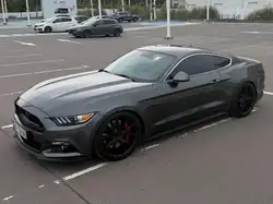 Ford Mustang Fastback V8 5.0 421 GT