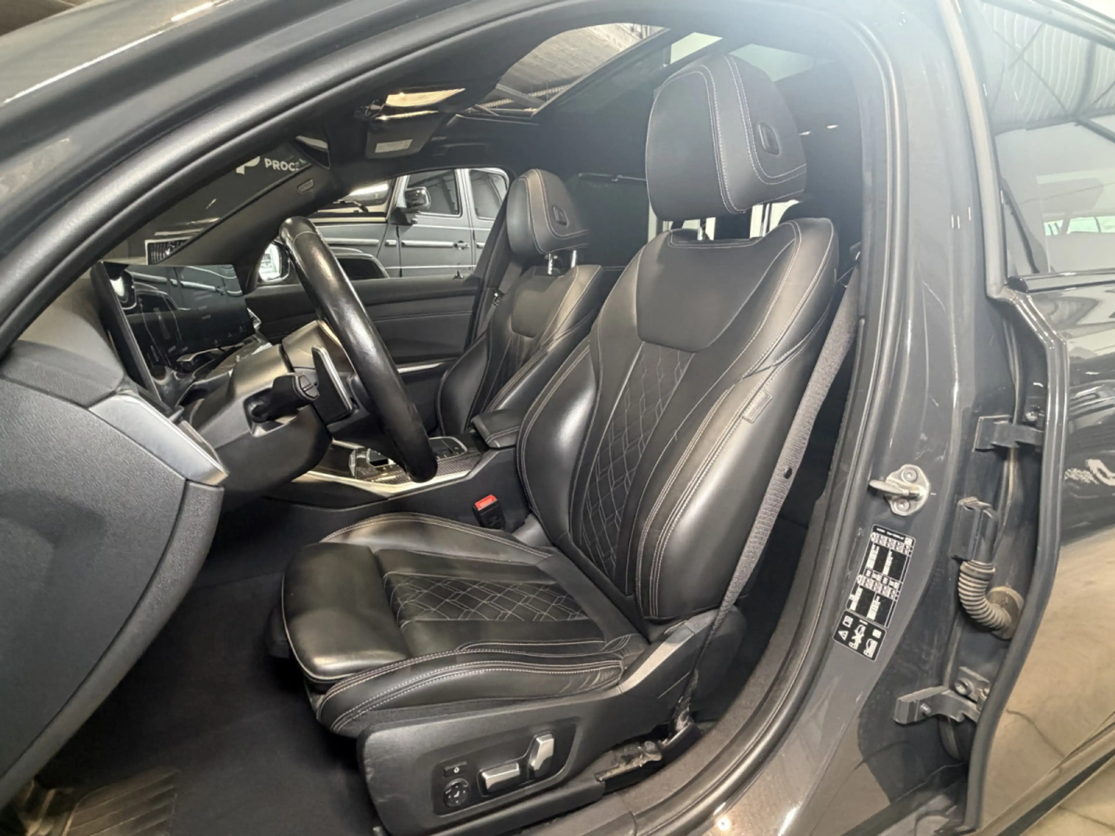 BMW 340 Touring M340 d xDrive/Pano/HUD/Camera/19/ACC/ — photo 8
