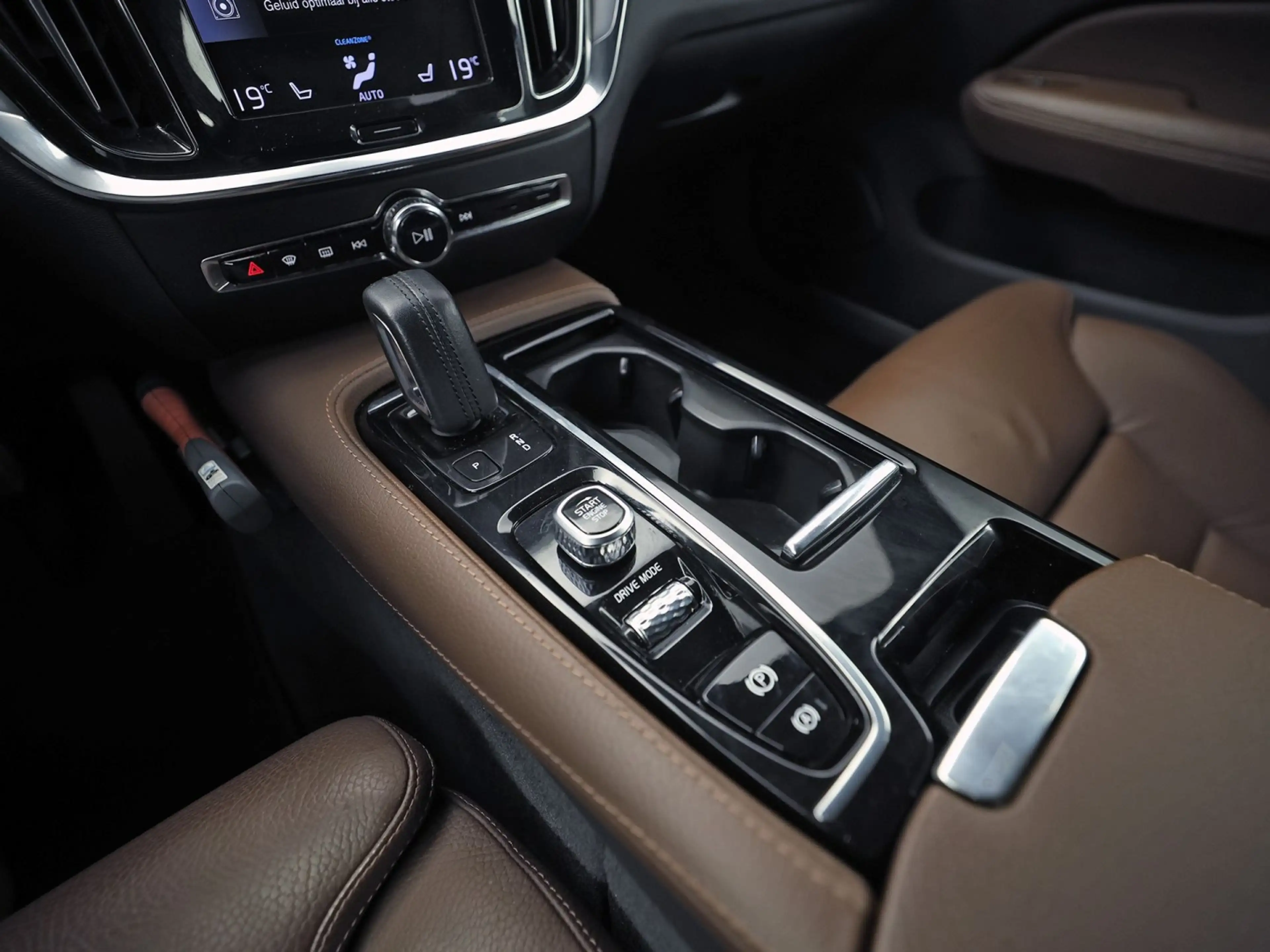 Volvo V60 2.0 T6 Recharge AWD Inscription 340Pk Automaat (SO — photo 10