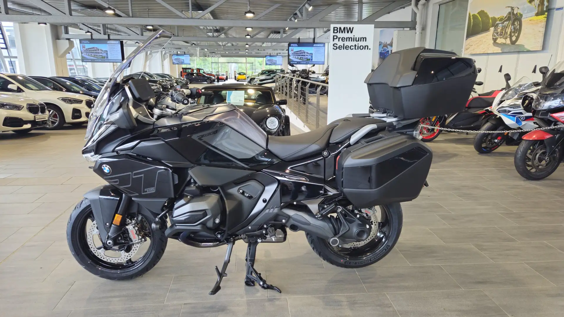BMW R 1300 GS R 1300 RT Schwarz - 2