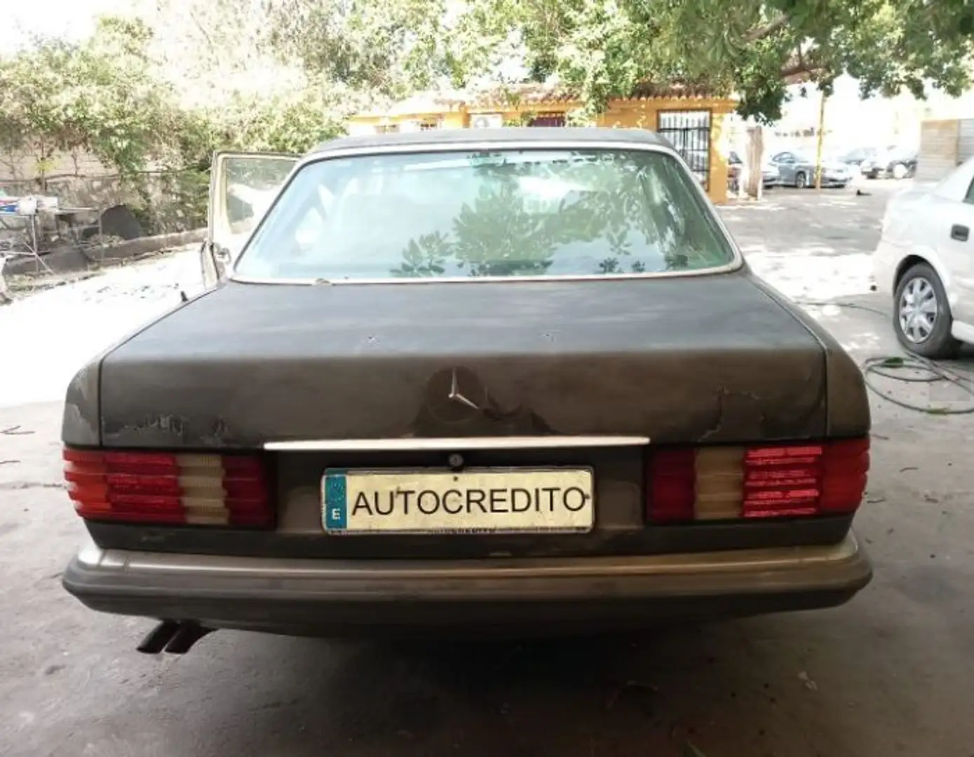 Mercedes-Benz SL 280 Plateado - 2