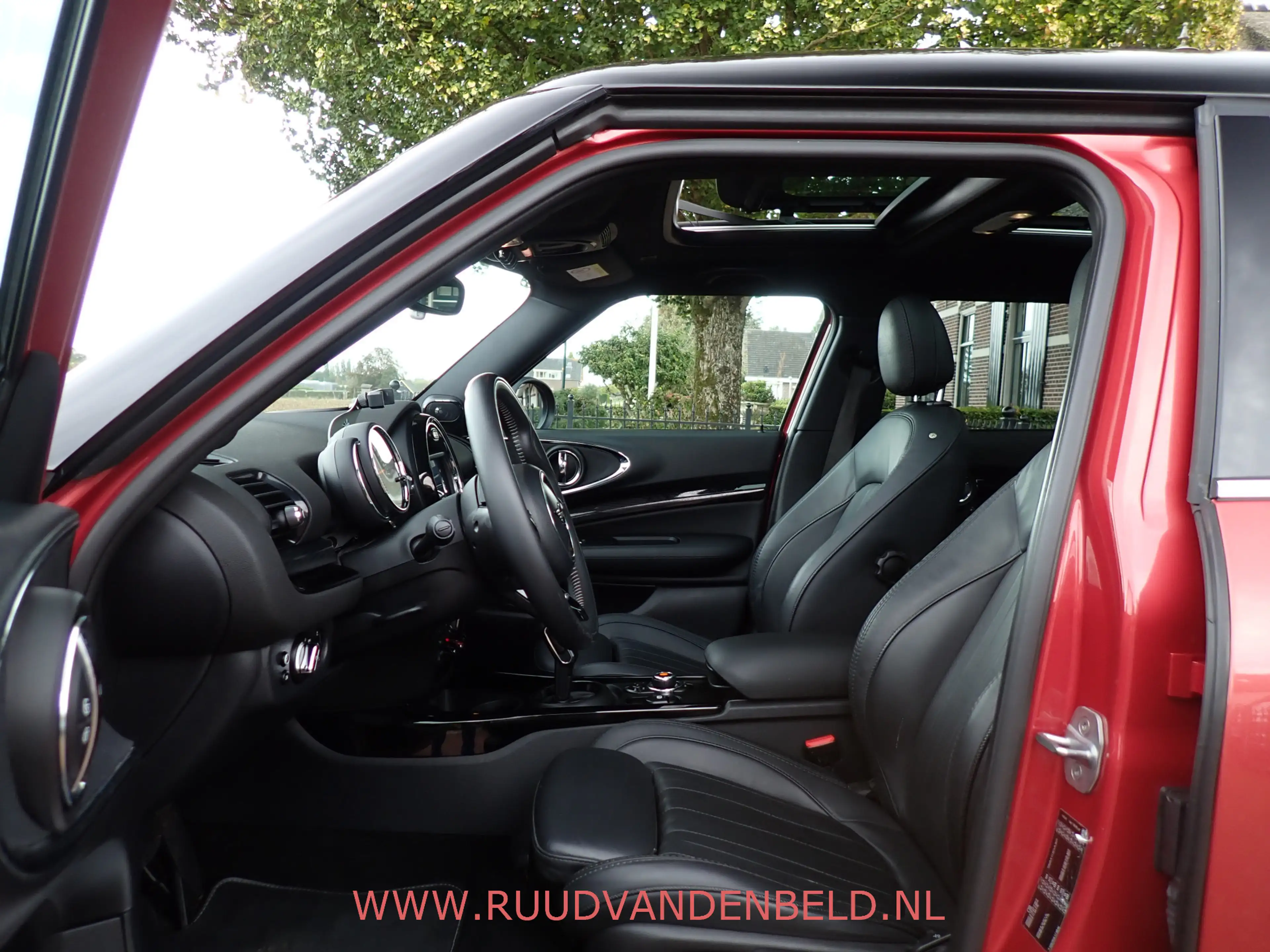 MINI Cooper S Clubman 2.0 Chili ACC / H&K / TREKHAAK / CAMERA / CARPLAY — photo 11