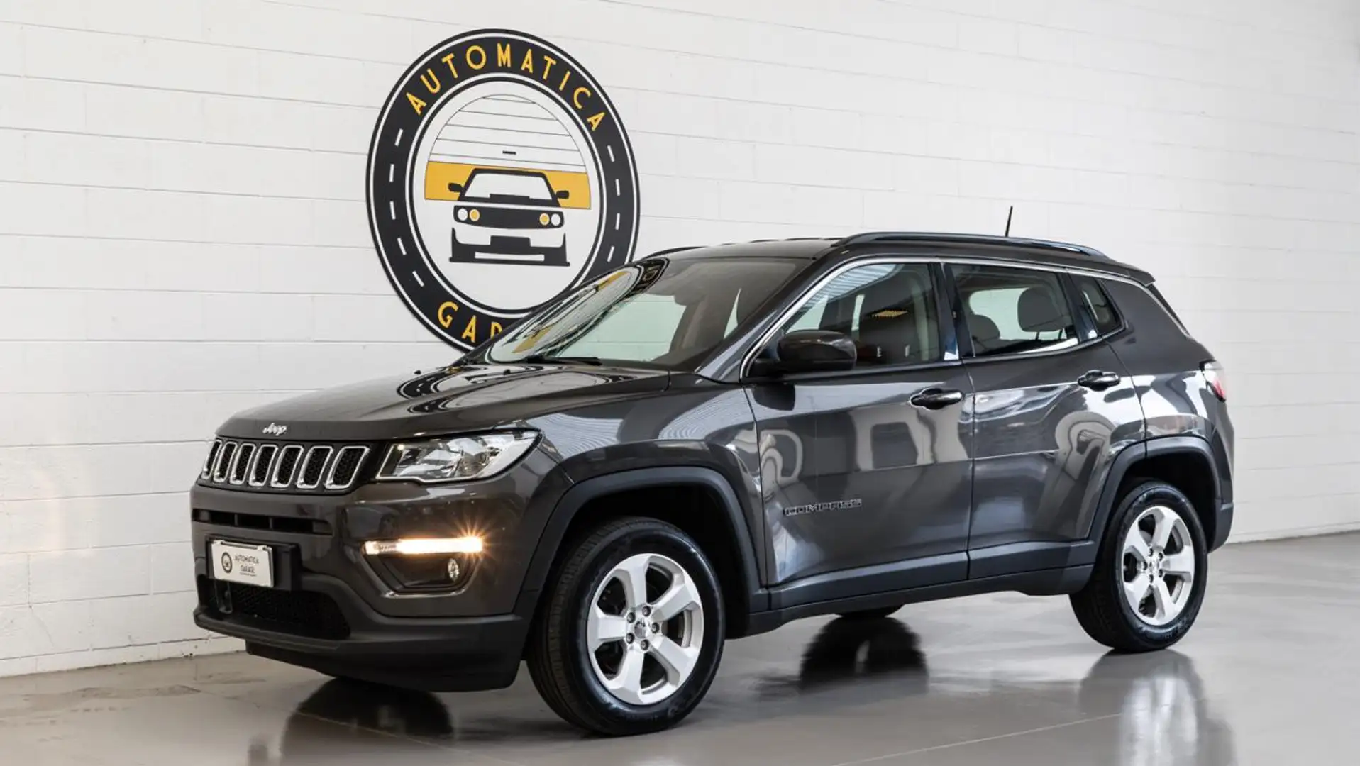 Jeep Compass 2.0 Multijet II 4WD Limited NEOPATENTATI Gris - 1