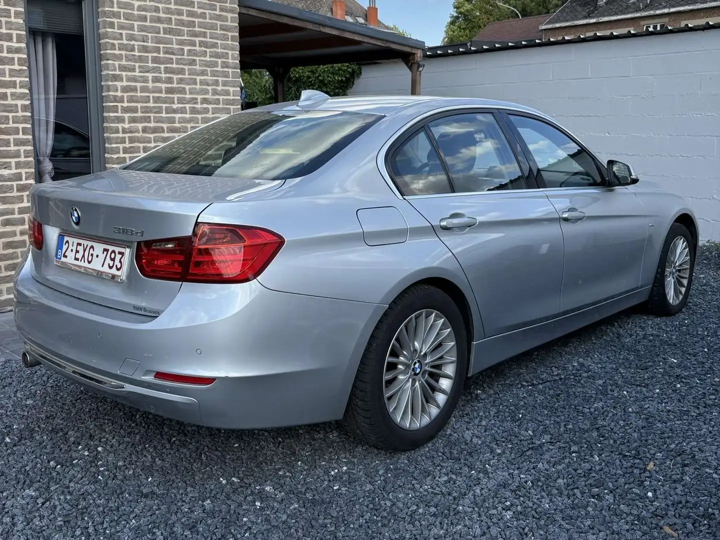 BMW 318 318 D luxury Gris - 2