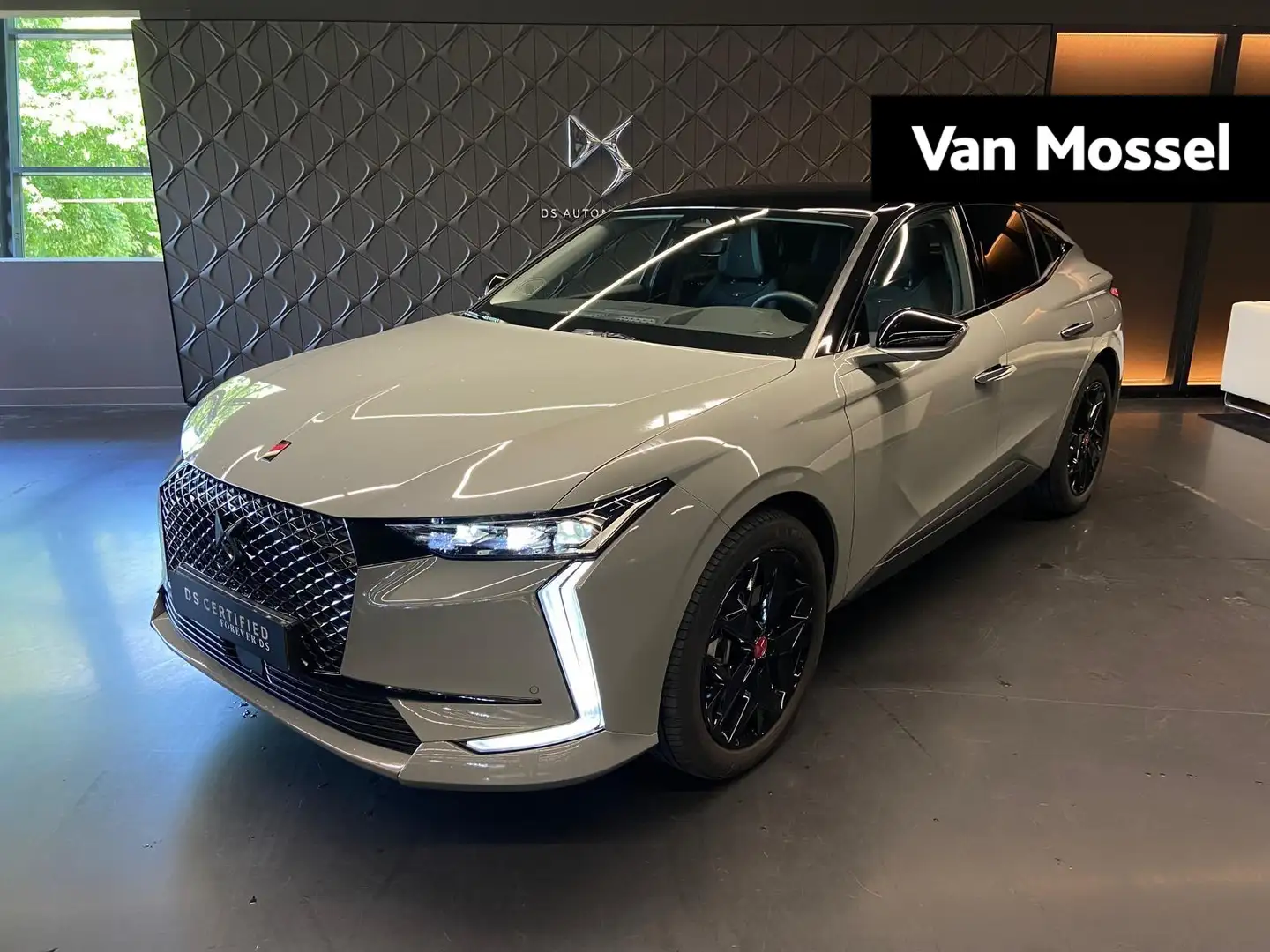 DS Automobiles DS 4 E-Tense Performance Line+ | Half stof half leder i Grijs - 1