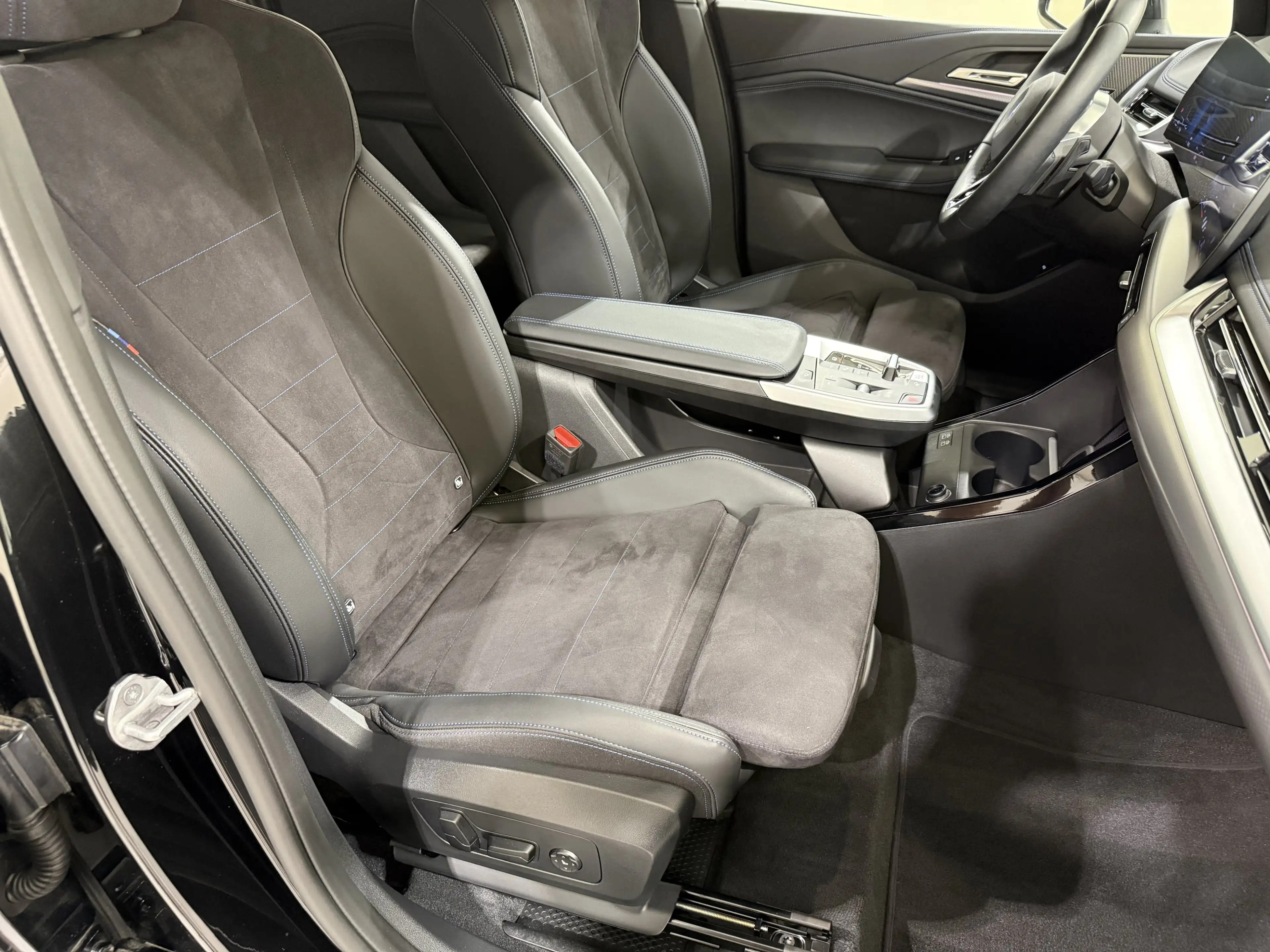 BMW 223 d xDrive Active Tourer M Sportpaket ACC 360 — photo 15