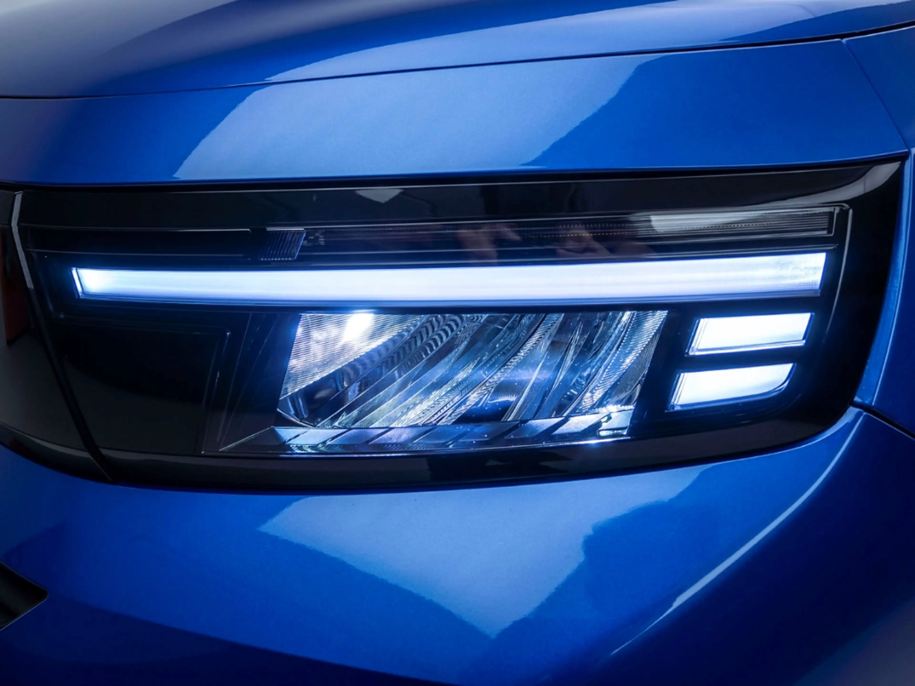 Opel Frontera GS 1.2 AUTOMATIK SITZHEIZUNG HYBRID (GW221) — photo 7