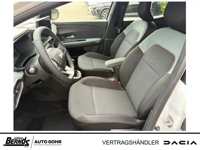 Dacia Sandero view 7