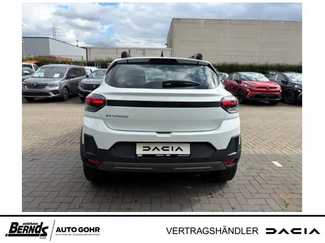 Dacia Sandero view 5