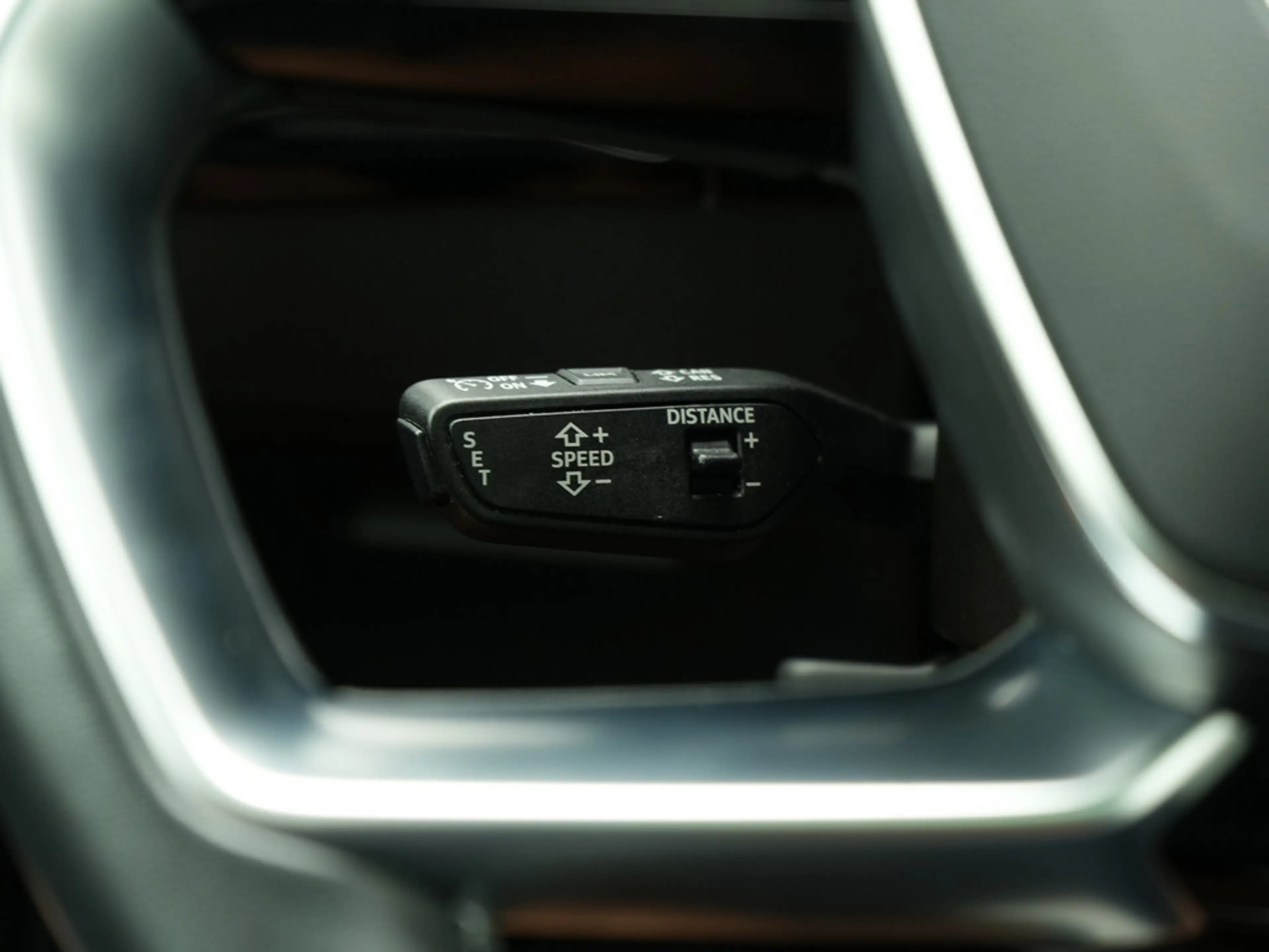 Audi Q8 e-tron S line PANO MATRIX AHK ACC LUFT LED — photo 12