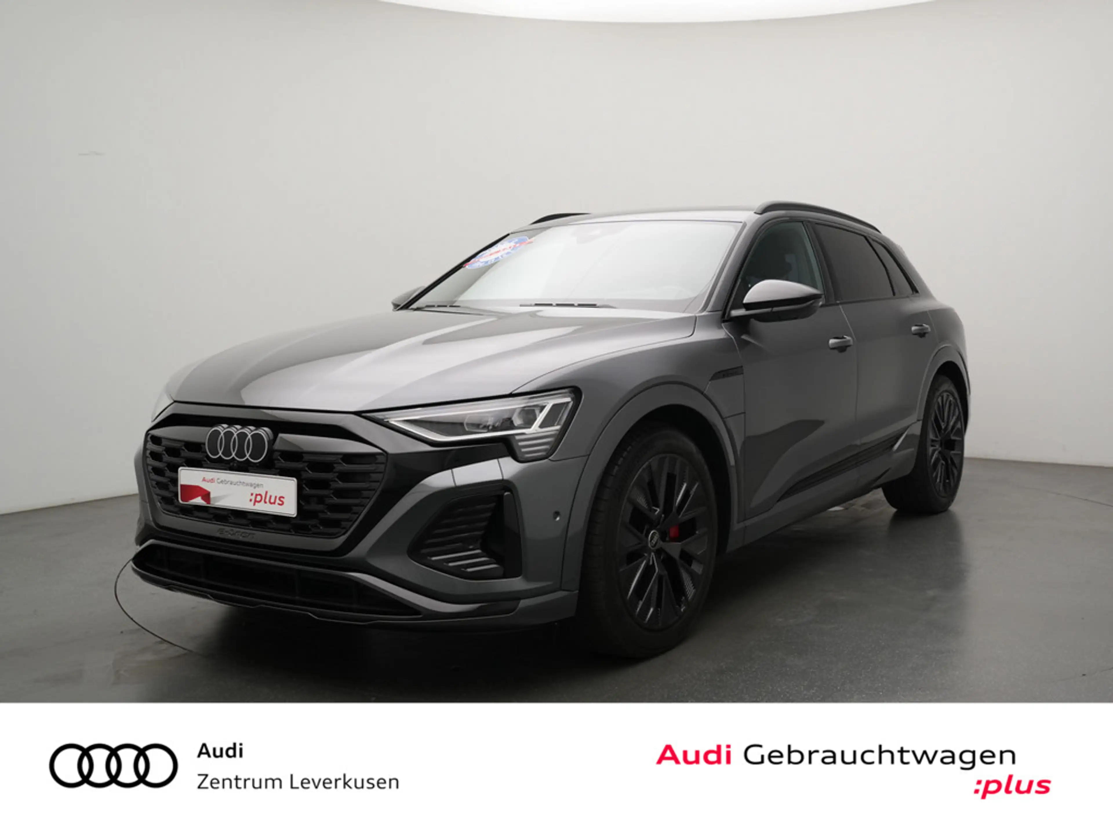 Audi Q8 e-tron S line PANO MATRIX AHK ACC LUFT LED