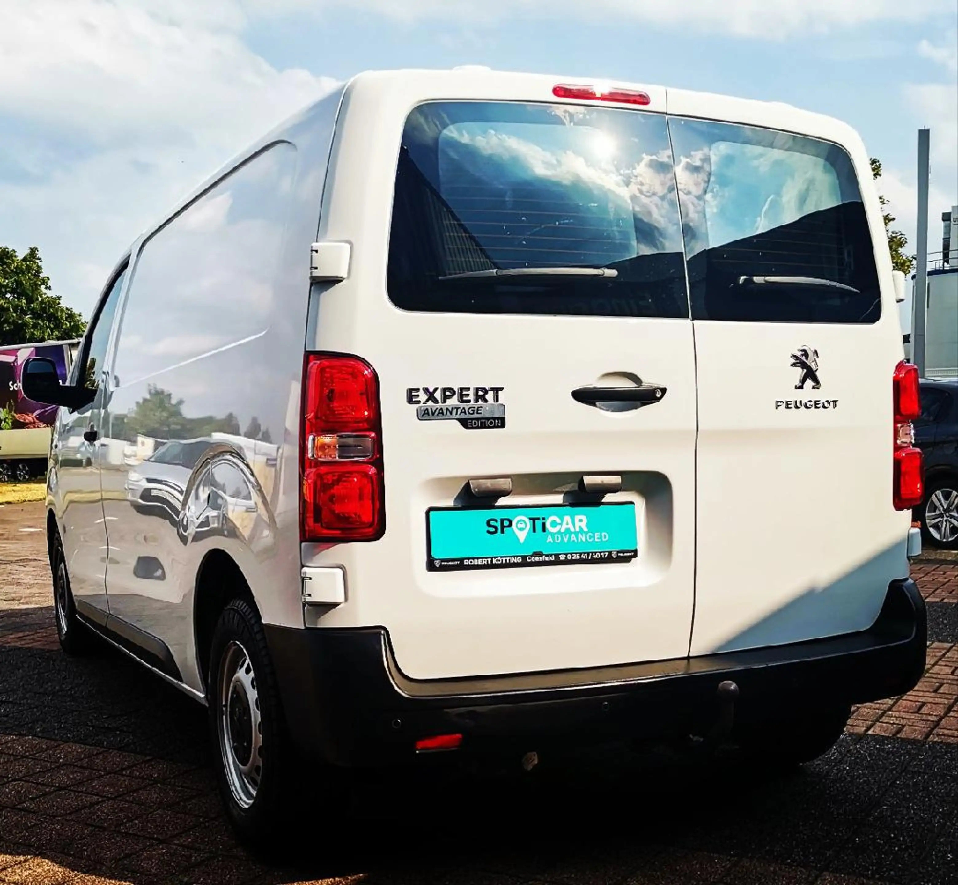 Peugeot Expert Premium L2, Ganzjahresreifen — photo 6