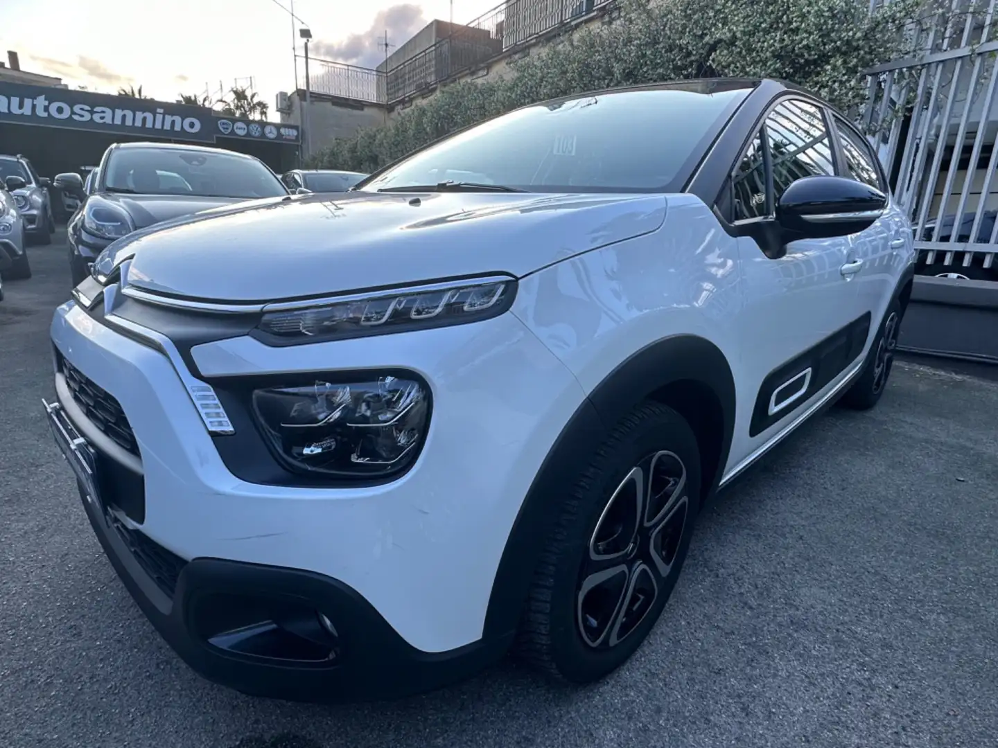 Citroen C3 BlueHDi 100 S&S Feel Pack Bianco - 2
