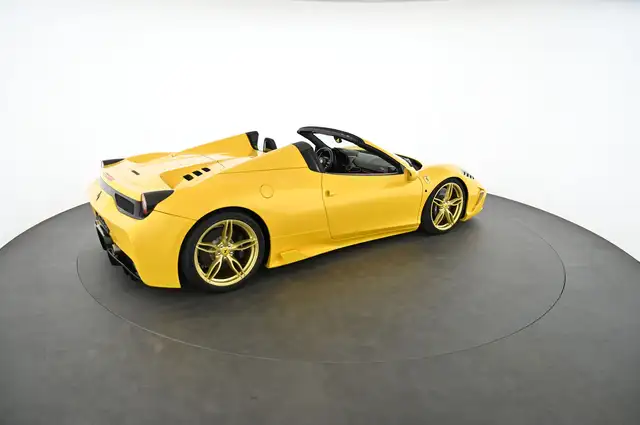 Ferrari 458 view 4