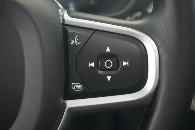 Volvo XC60 view 13