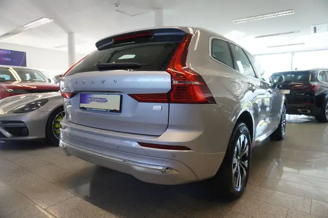 Volvo XC60 view 5