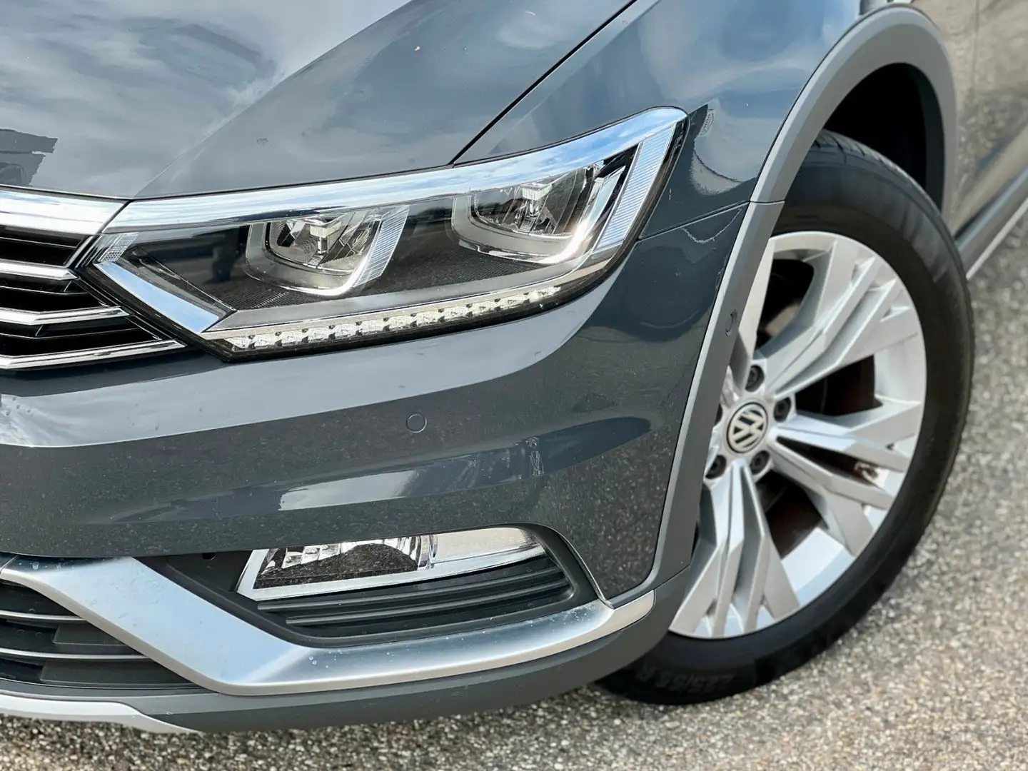 Volkswagen Passat Alltrack Passat 2.0 TDI BiTurbo DSG 4Mo. Variant Alltrack Grau - 2