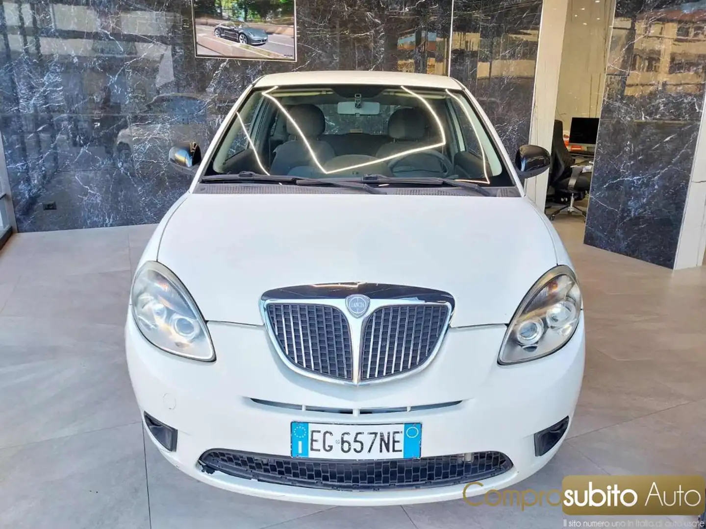 Lancia Ypsilon 1.2 69 CV Unyca Bianco - 1