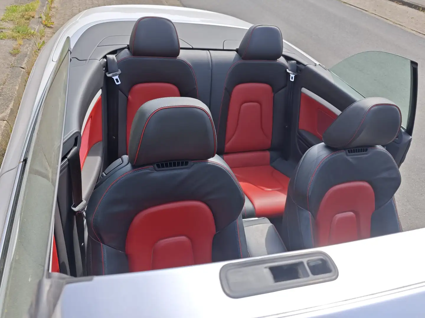 Audi A5 Cabrio 2.0 TDI exclusive s-line Biały - 1