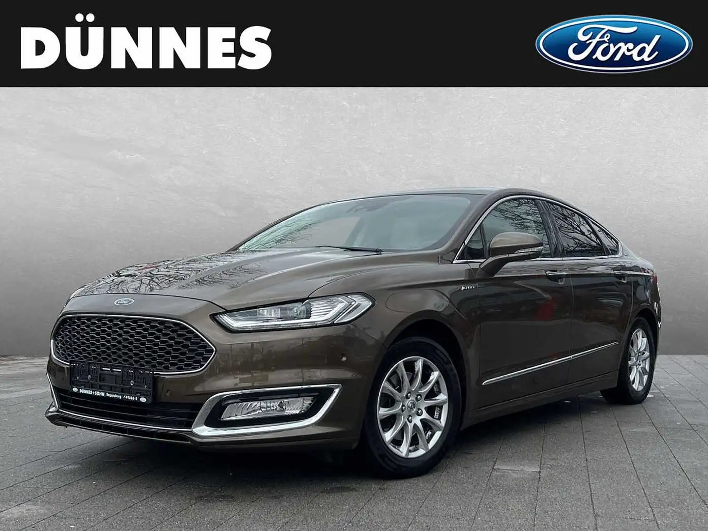 Ford Mondeo 2.0 TDCi PowerShift Vignale Brown - 1