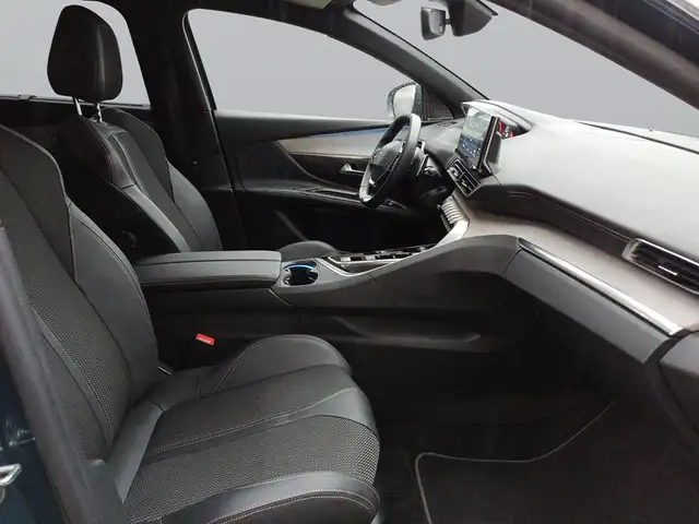 Peugeot 5008 view 12