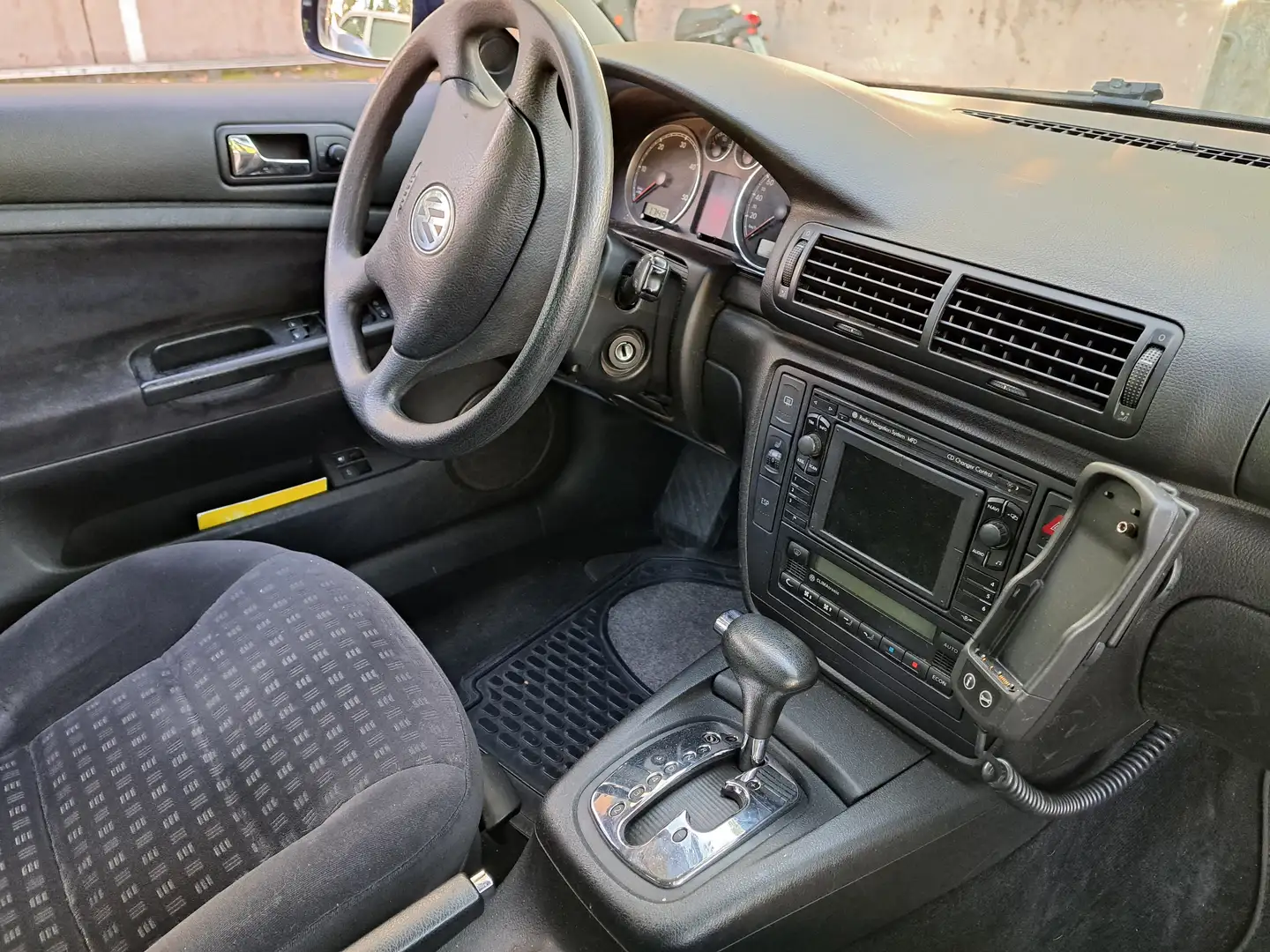 Volkswagen Passat Variant TDI * Automatik - Klimaanlage * Blau - 2