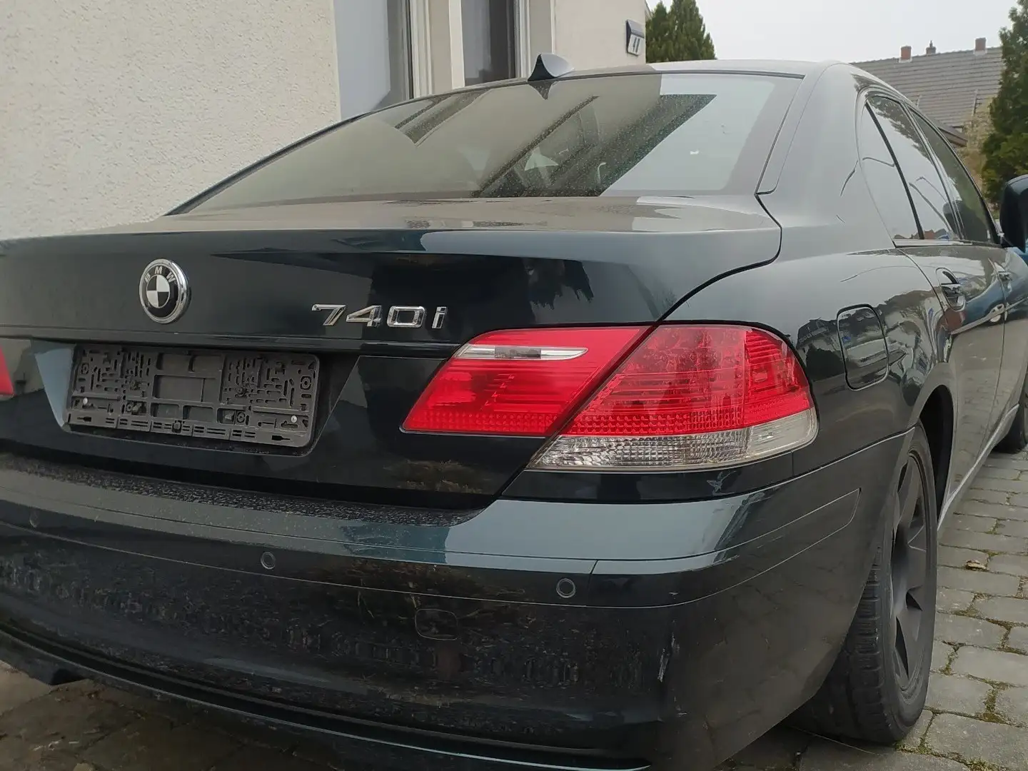 BMW 740 740i - 2