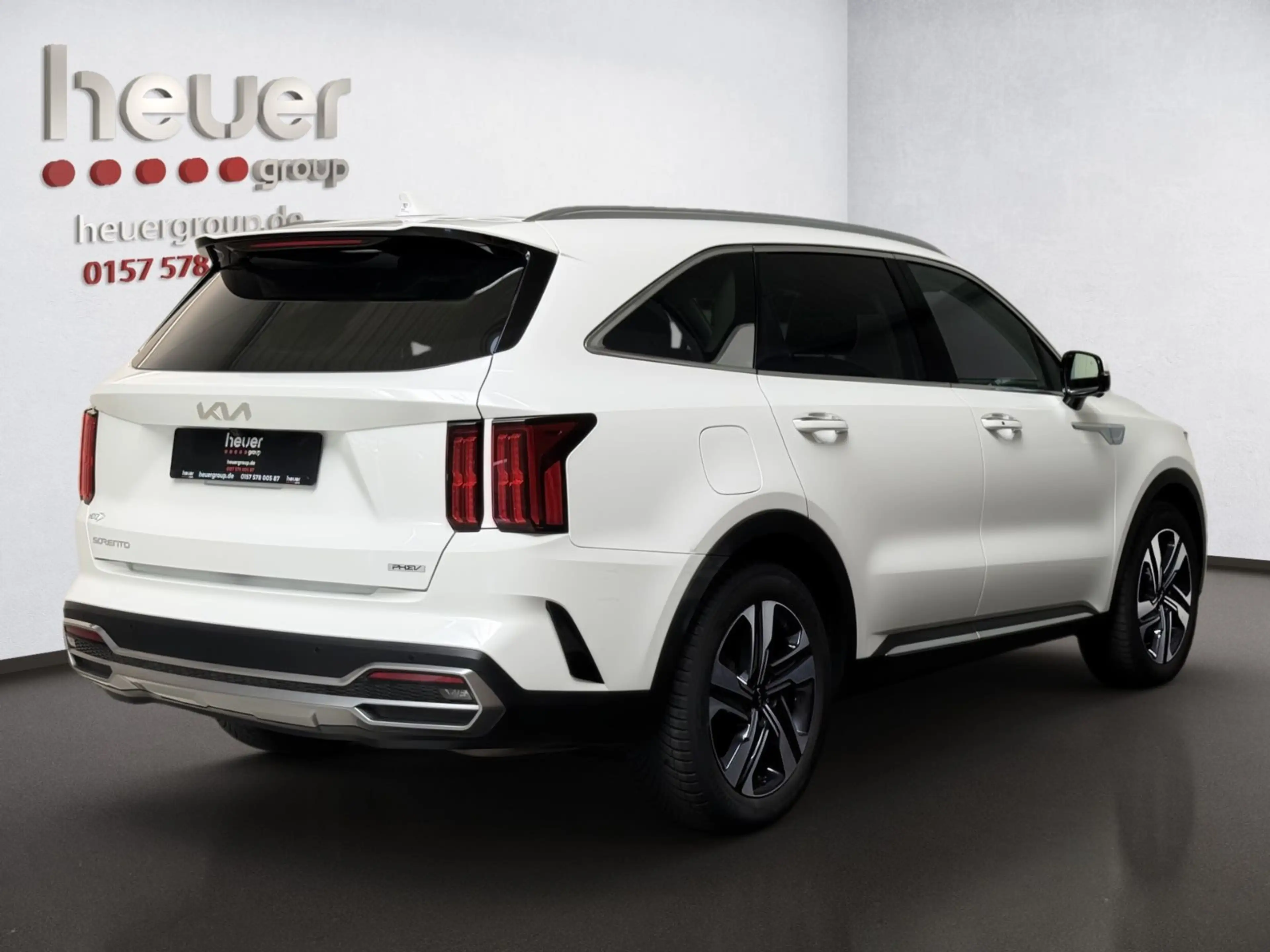 Kia Sorento Spirit 4WD Plug-In Hybrid/PANO/360°/ACC — photo 9