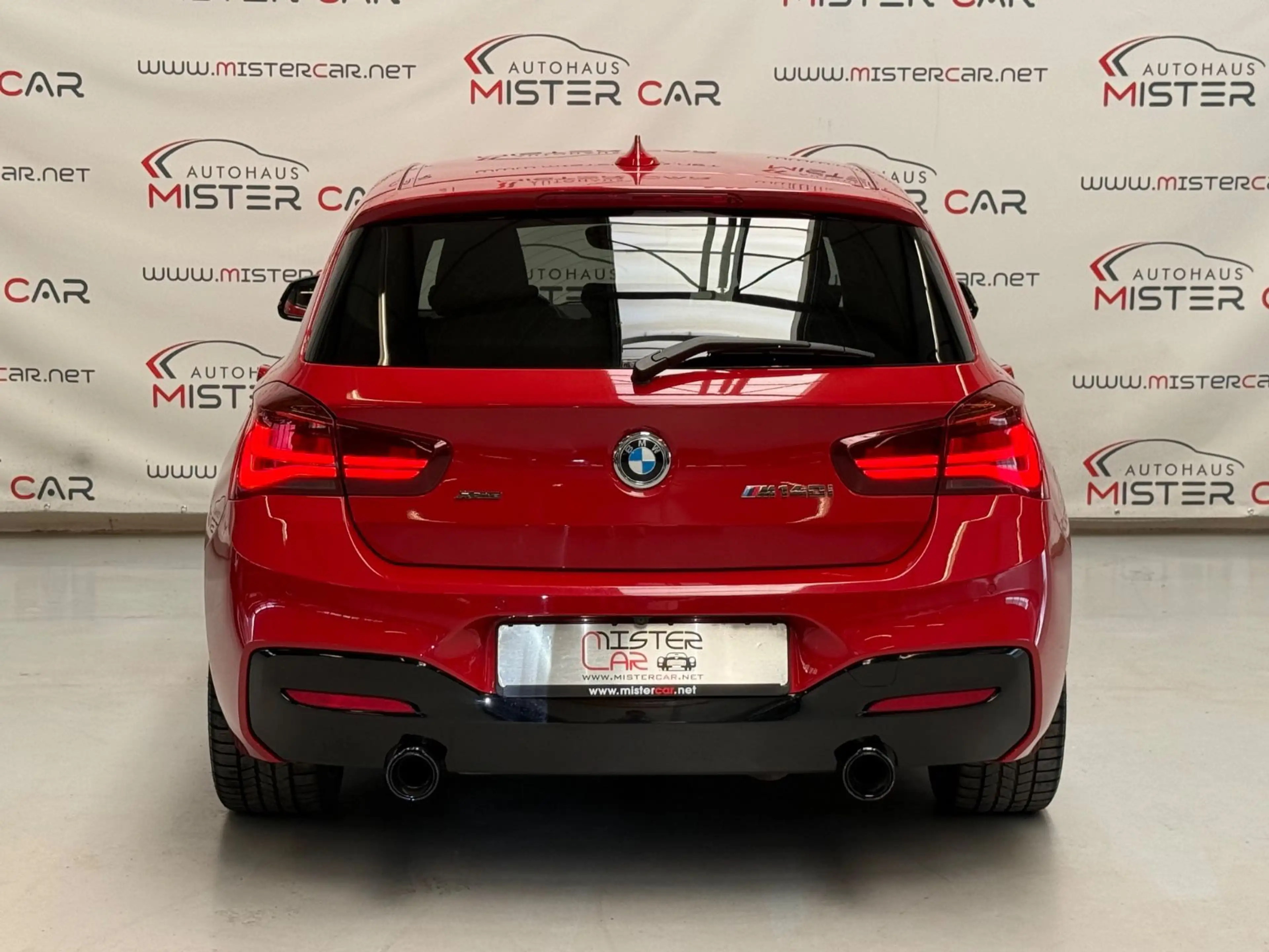 BMW 140 xDrive Special Edition NAVI/LED/KEY/KAM/18 — photo 8