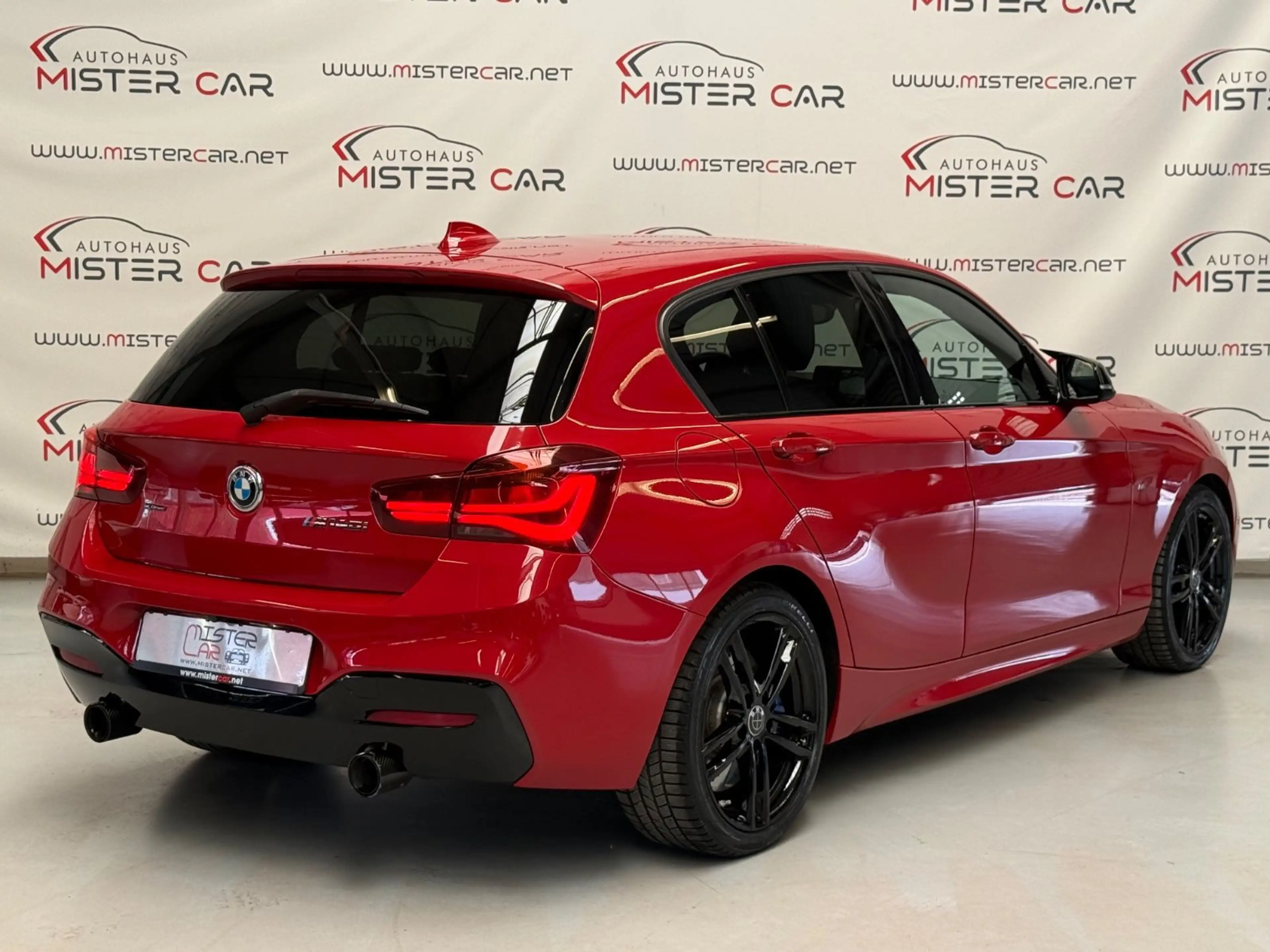 BMW 140 xDrive Special Edition NAVI/LED/KEY/KAM/18 — photo 6