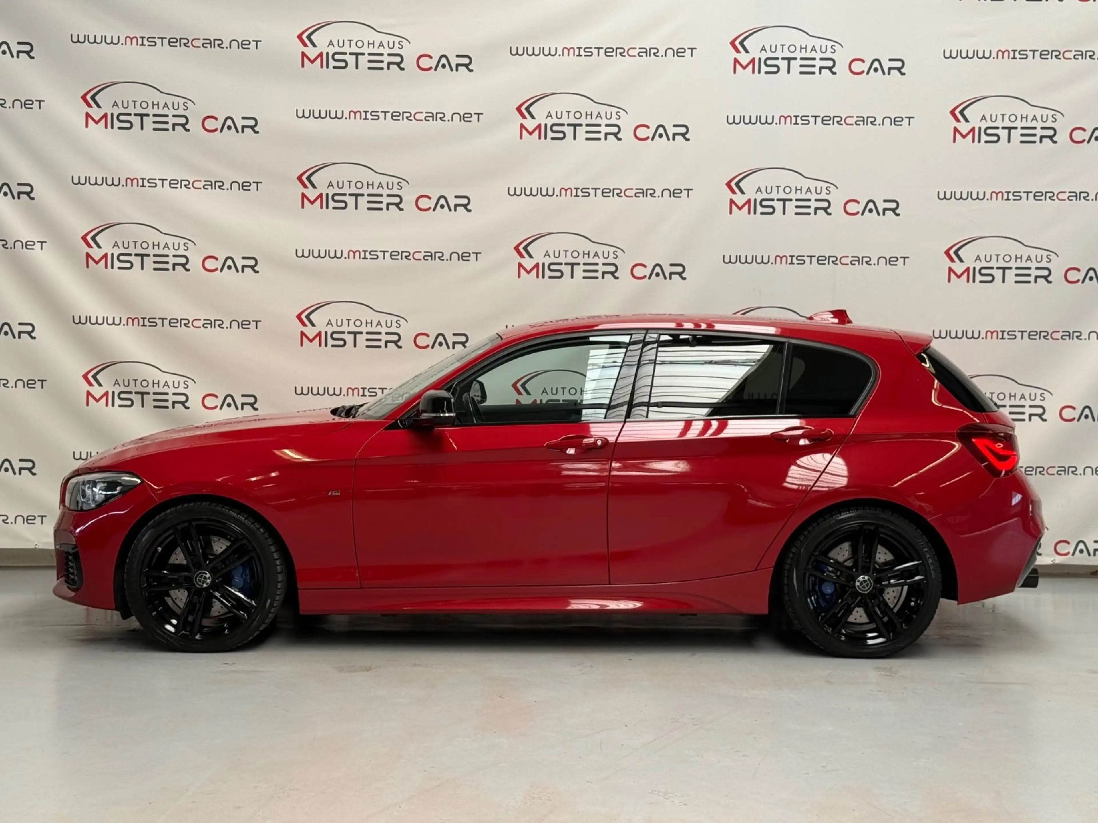 BMW 140 xDrive Special Edition NAVI/LED/KEY/KAM/18 — photo 2