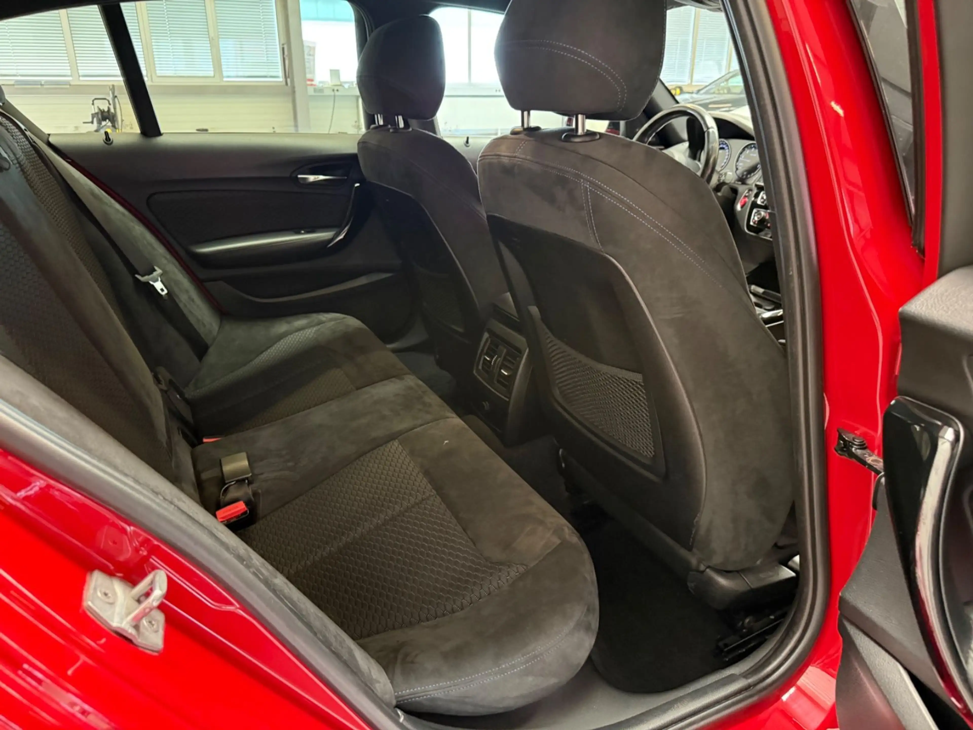 BMW 140 xDrive Special Edition NAVI/LED/KEY/KAM/18 — photo 15