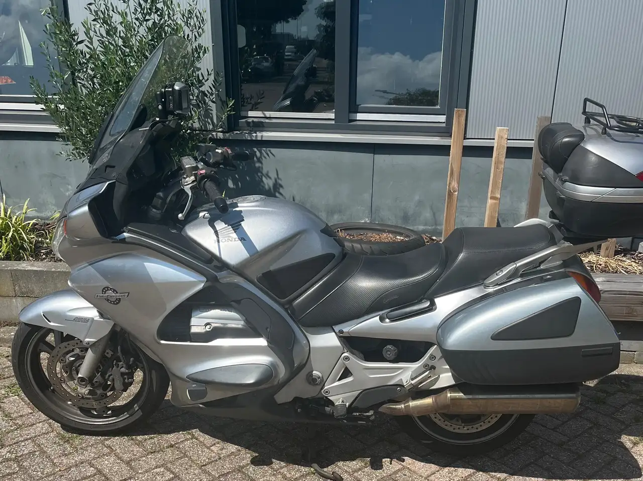 Honda Pan European
