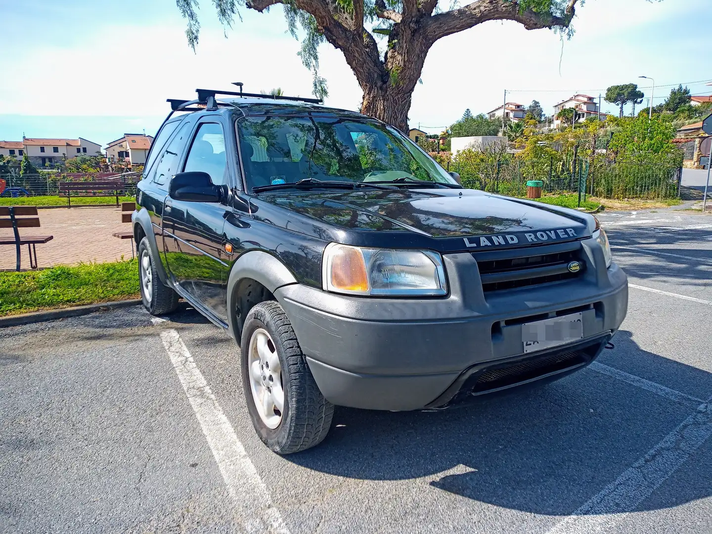 Land Rover Freelander TD4 Hard Top 2.0 TD 16v Чорний - 2