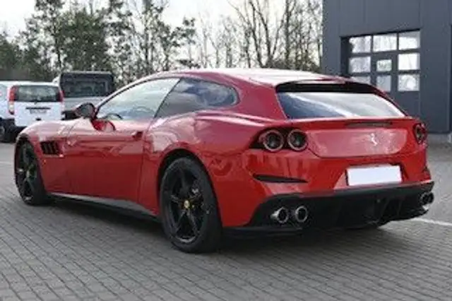 Ferrari GTC4 Lusso *LIFT*Folie*Apple car*1.Hand*MIETKAUF