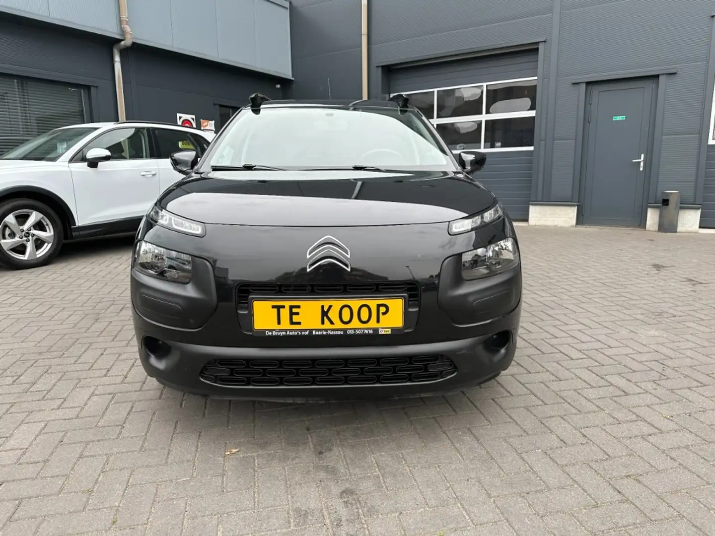 Citroen C4 Cactus 1.2 PureTech W Clima Cruise control Negro - 2