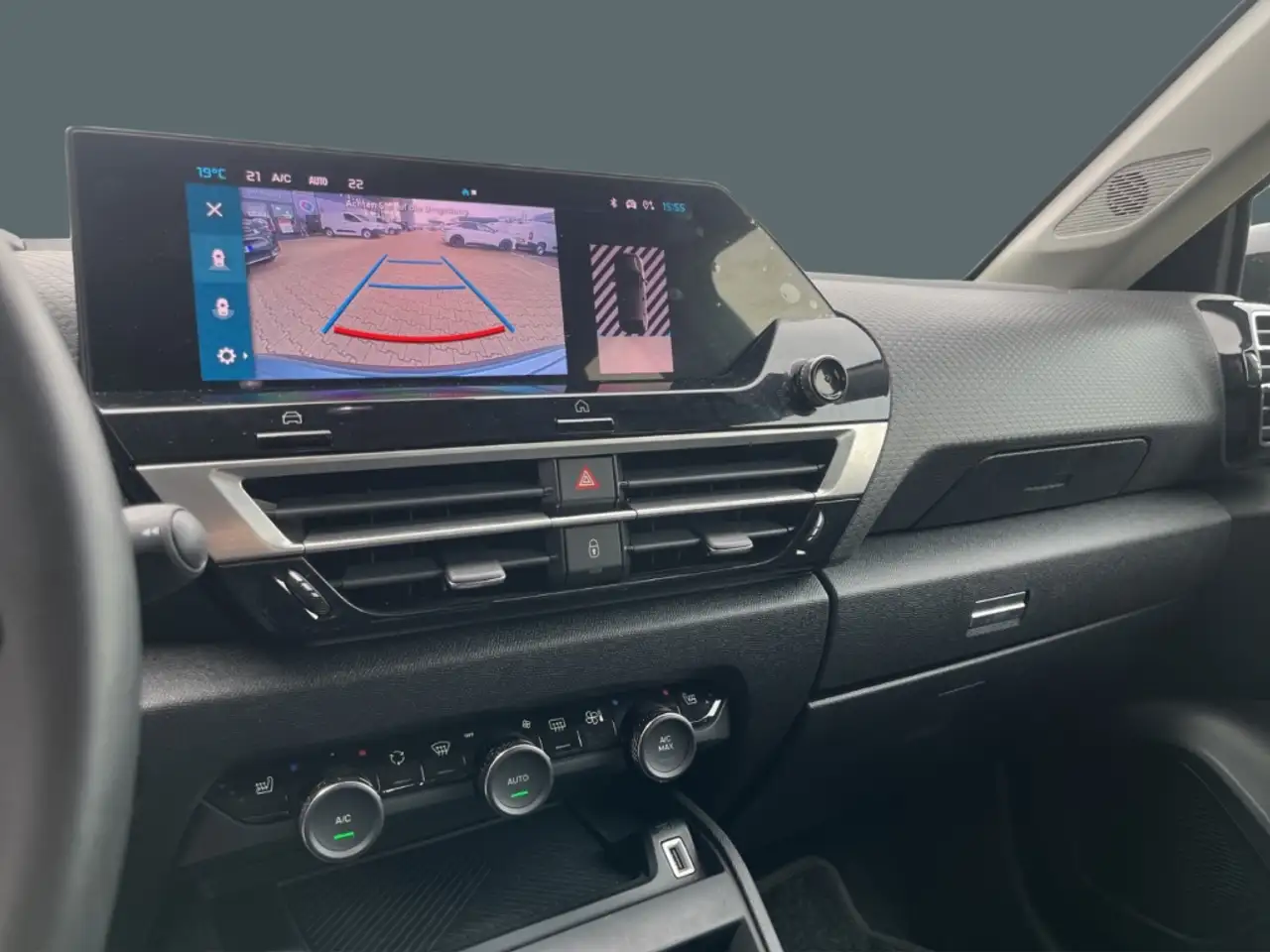Citroen C4 Shine LED Kamera Navi Keyless CarPlay Android Auto 16