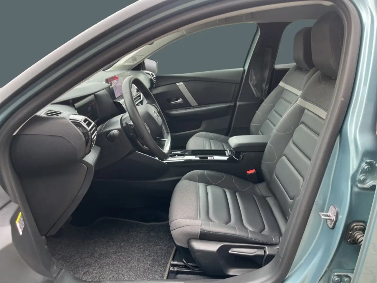 Citroen C4 Shine LED Kamera Navi Keyless CarPlay Android Auto 9